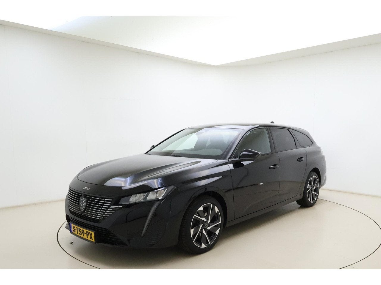 Peugeot 308 SW 1.2 PureTech Allure Pack Business 130pk | Nav, Gebruikt, 1199 cc, Handgeschakeld, 3 cilinders