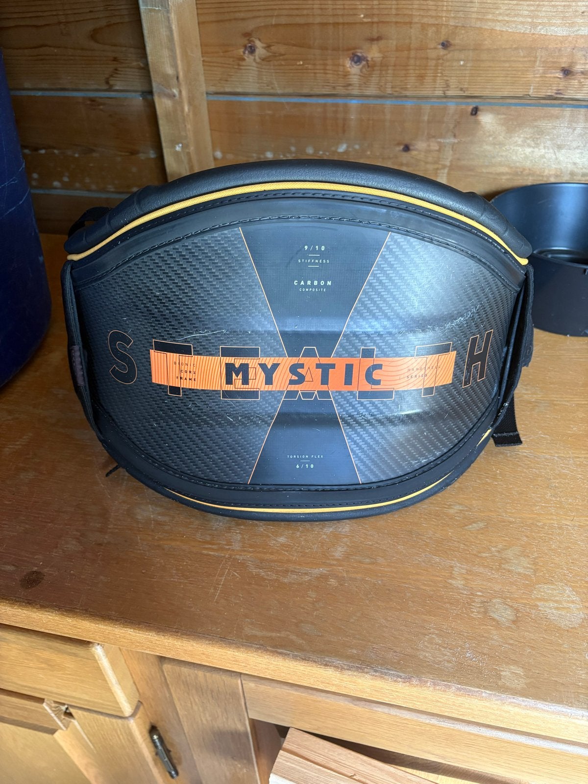 Mystic Stealth Kitesurf Trapeze - Maat L, Watersport en Boten, Kitesurfen, Trapeze, Geen board, Ophalen of Verzenden, Zo goed als nieuw
