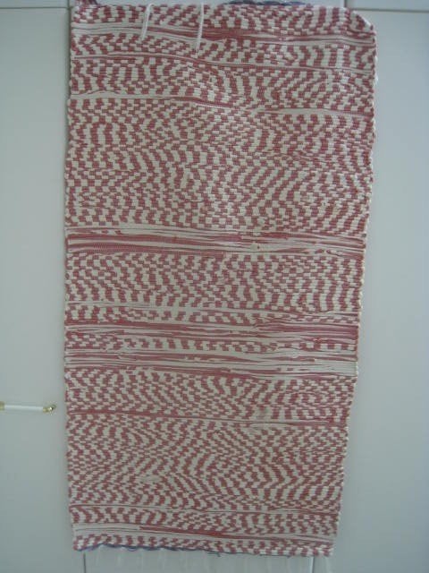 Mat voor badkamer of toilet, rood/wit met franjes, Ophalen of Verzenden, Nieuw, Wit, Handdoek