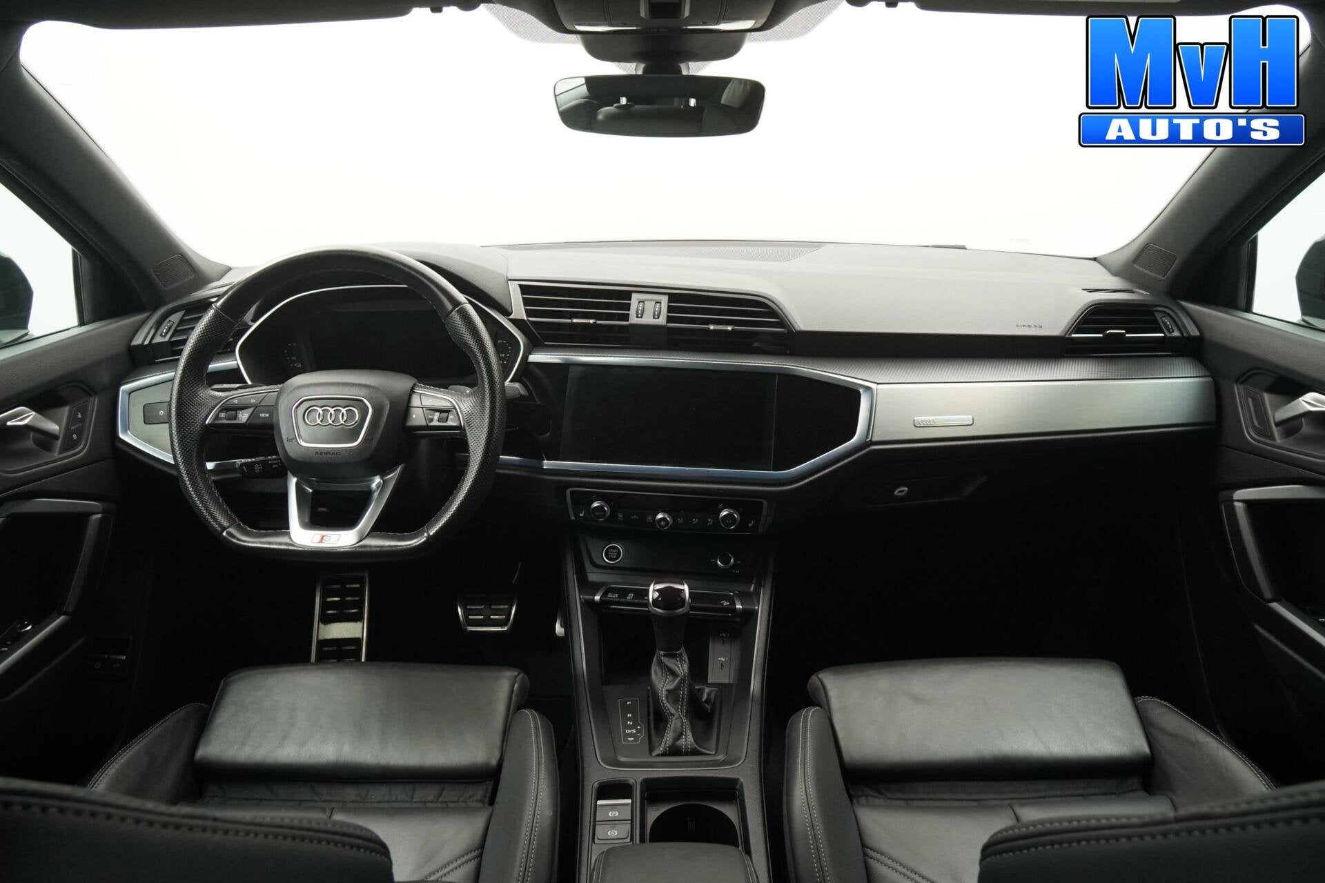 Audi Q3 Sportback 45 TFSI PHEV S-Edit|S-Line|PANO|CAM|SOH98%, Dealer onderhouden, Gebruikt, Zwart, Met garantie (alle)
