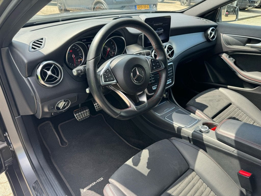 Mercedes-Benz GLA 200 d Business Solution AMG cruise, navi,, 4 cilinders, 23 km/l, Origineel Nederlands, Bedrijf