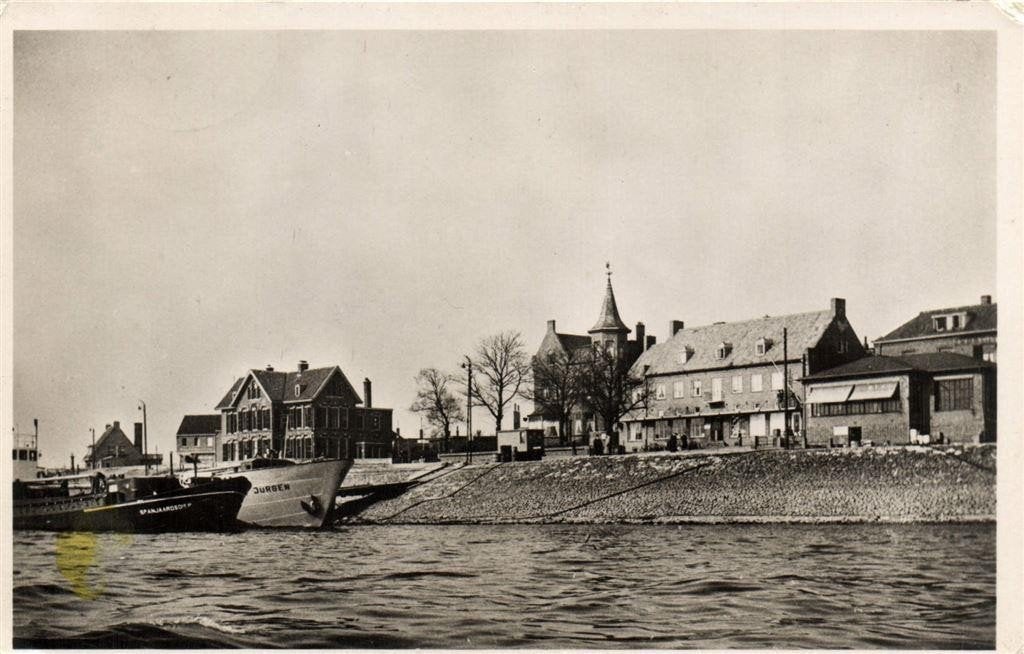 Lobith - gezicht op - 1954 gelopen, Ophalen of Verzenden, 1940 tot 1960, Gelopen, Gelderland