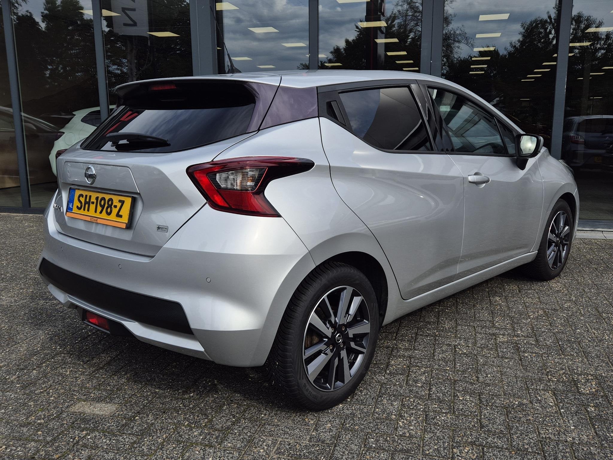 Nissan Micra 0.9 IG-T N-Connecta | Navigatie | All-season ba, Voorwielaandrijving, 898 cc, Stof, 525 kg