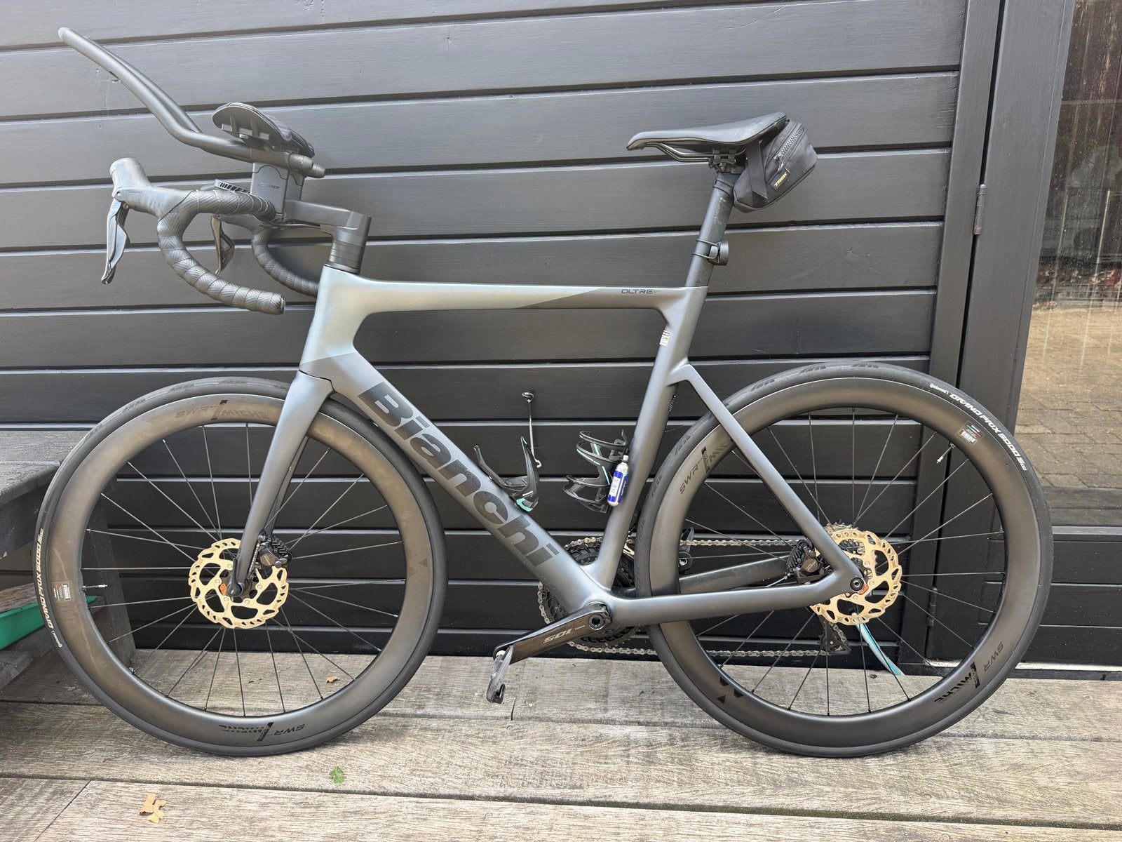 Bianchi Oltre Race 105DI2 ZL Grijs (2026 model) + winterset, Fietsen en Brommers, 28 inch, Carbon, Heren, Zo goed als nieuw