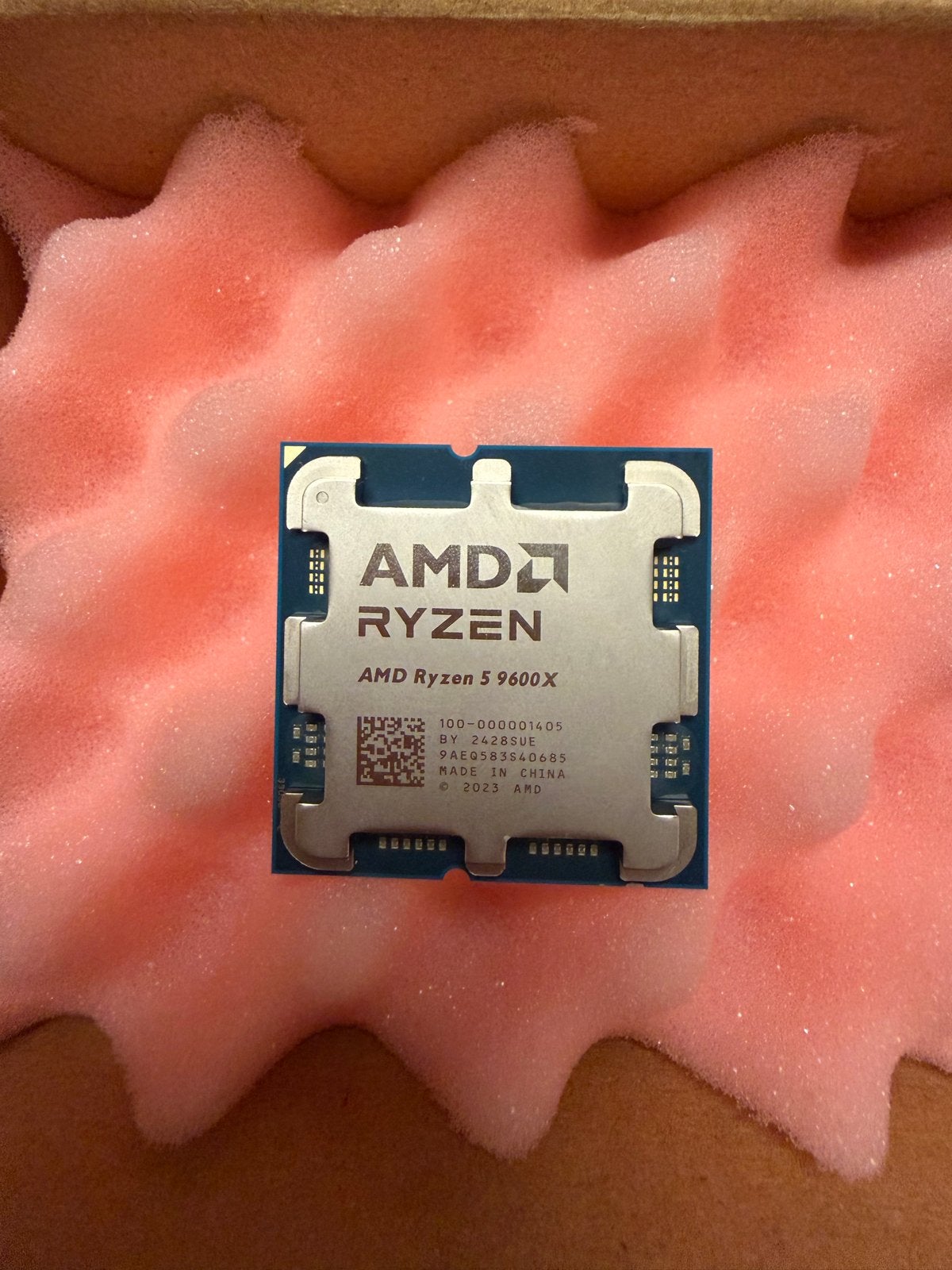 AMD Ryzen 5 9600X Processor - Zo goed als nieuw, Ophalen, Zo goed als nieuw, 6-core, 4 Ghz of meer