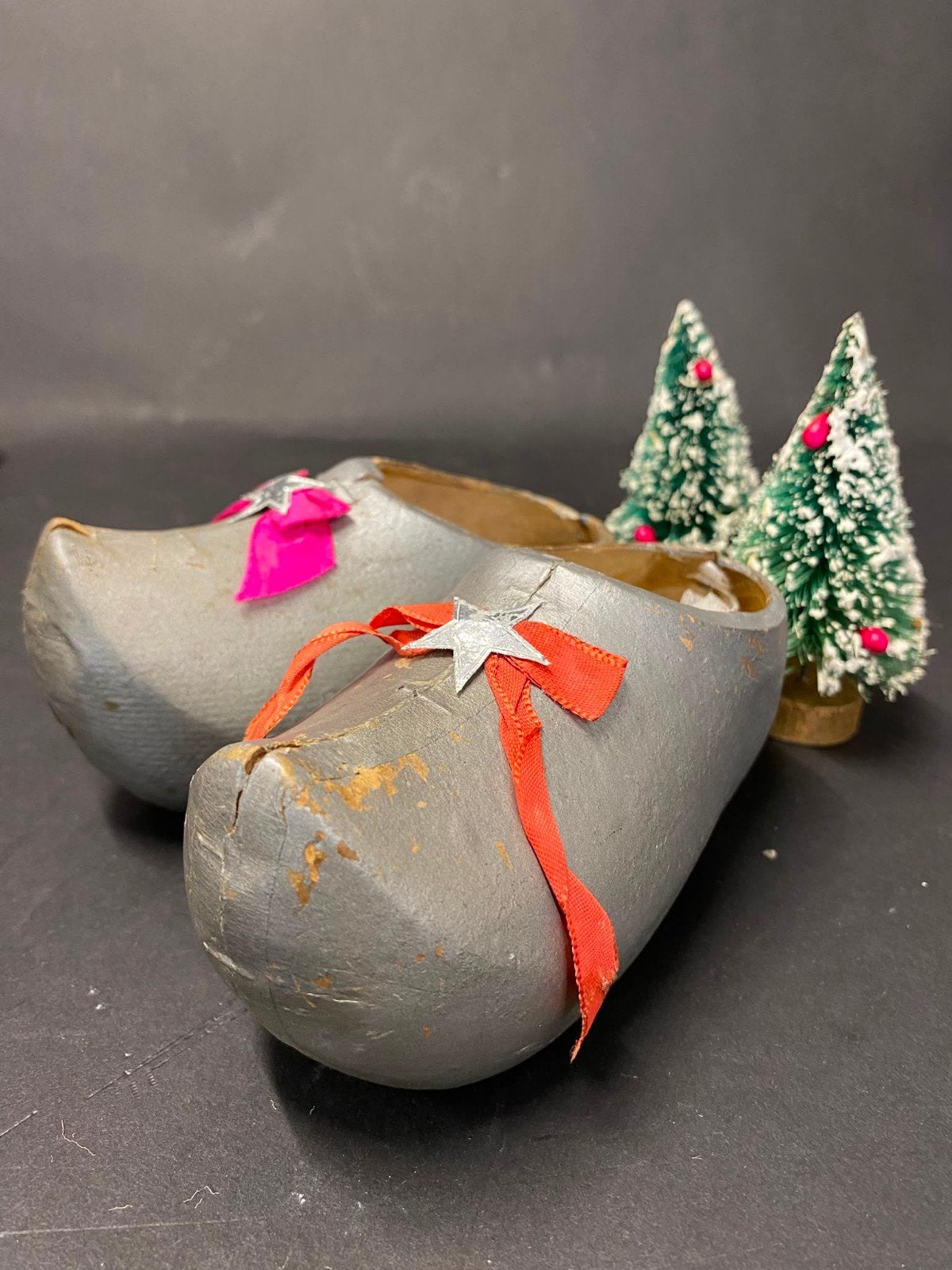 Twee antieke papier mache candy's, Verzenden
