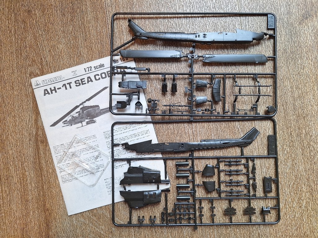 1:72 / 1/72 Italeri AH-1T Sea Cobra 2, Hobby en Vrije tijd, Modelbouw | Vliegtuigen en Helikopters, 1:72 tot 1:144, Italeri, Helikopter