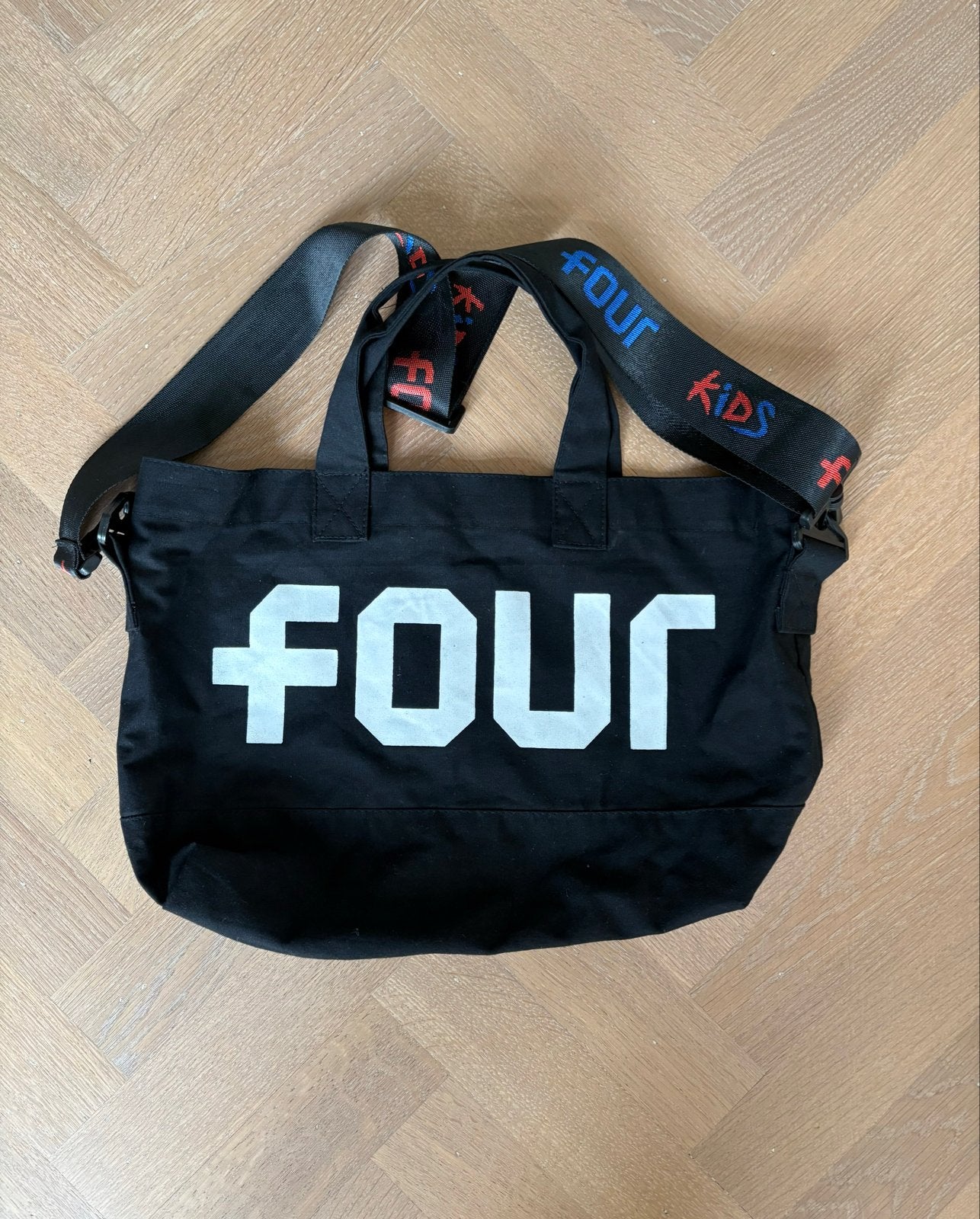 Four Amsterdam Kids tas - Zwart - Nieuw, Sieraden, Tassen en Uiterlijk, Tassen | Damestassen, Ophalen of Verzenden, Nieuw, Zwart