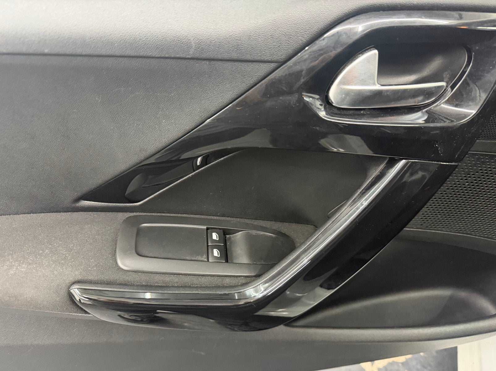 Foto 15 van Peugeot 208 1.0 VTI 50KW/68PK 5-D 2014 bezorgen mogelijk!!