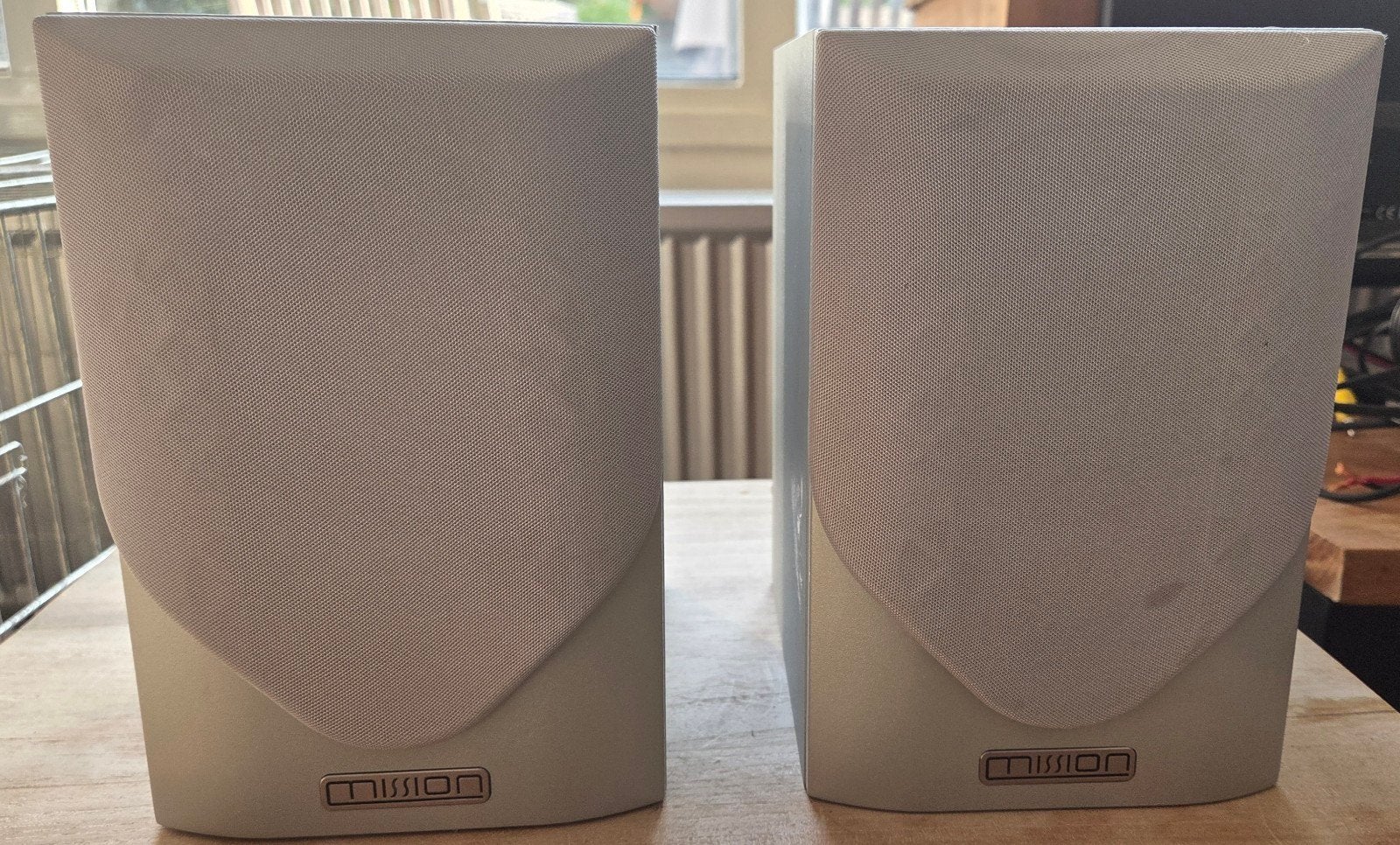 Mission M30 boekenplank speakers - Wit, Overige merken, Gebruikt, Ophalen of Verzenden, Minder dan 60 watt