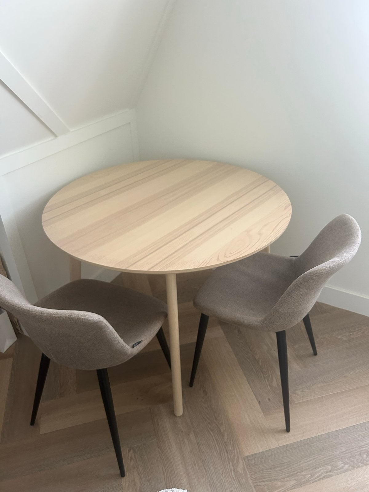 2 z.g.a.n riverdale stoelen  japandi/ modern interieur, Huis en Inrichting, Ophalen, Twee, Overige kleuren, Zo goed als nieuw