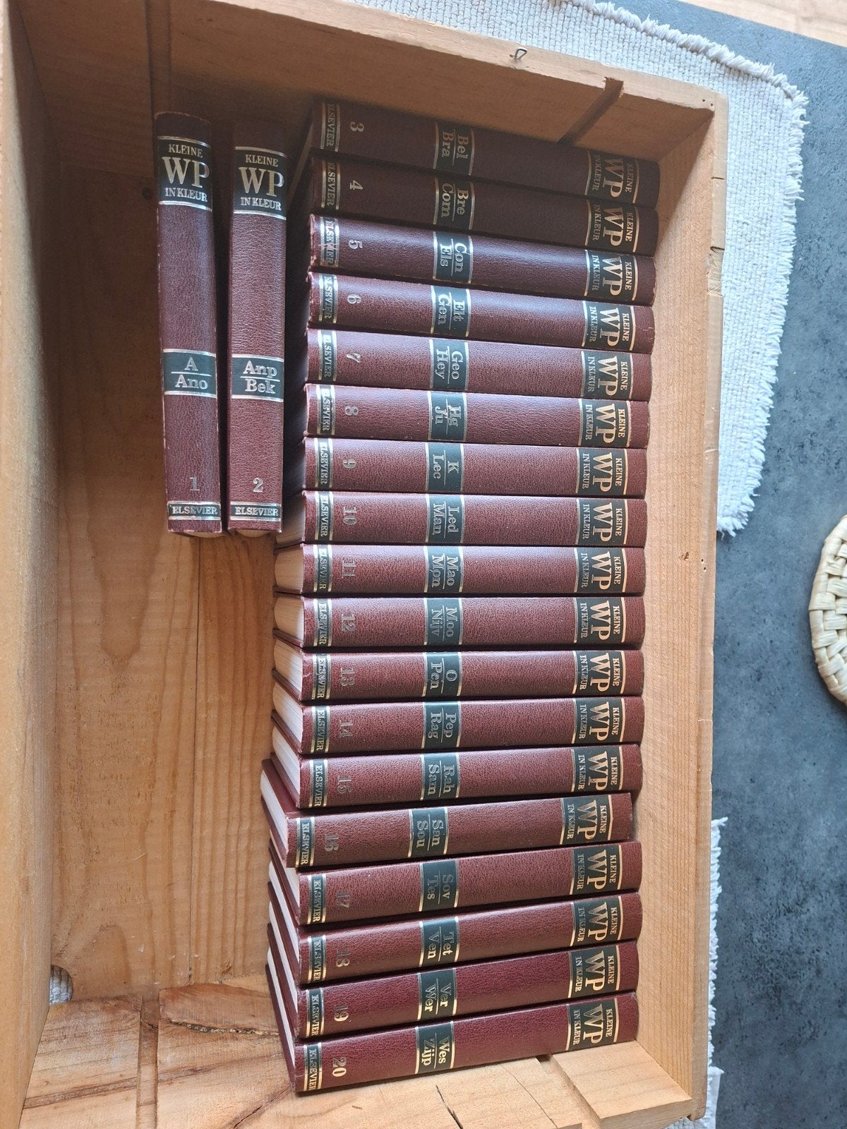 Complete set Kleine WP Encyclopedie in kleur (20 delen), Boeken, Ophalen, Zo goed als nieuw, Algemeen, Complete serie