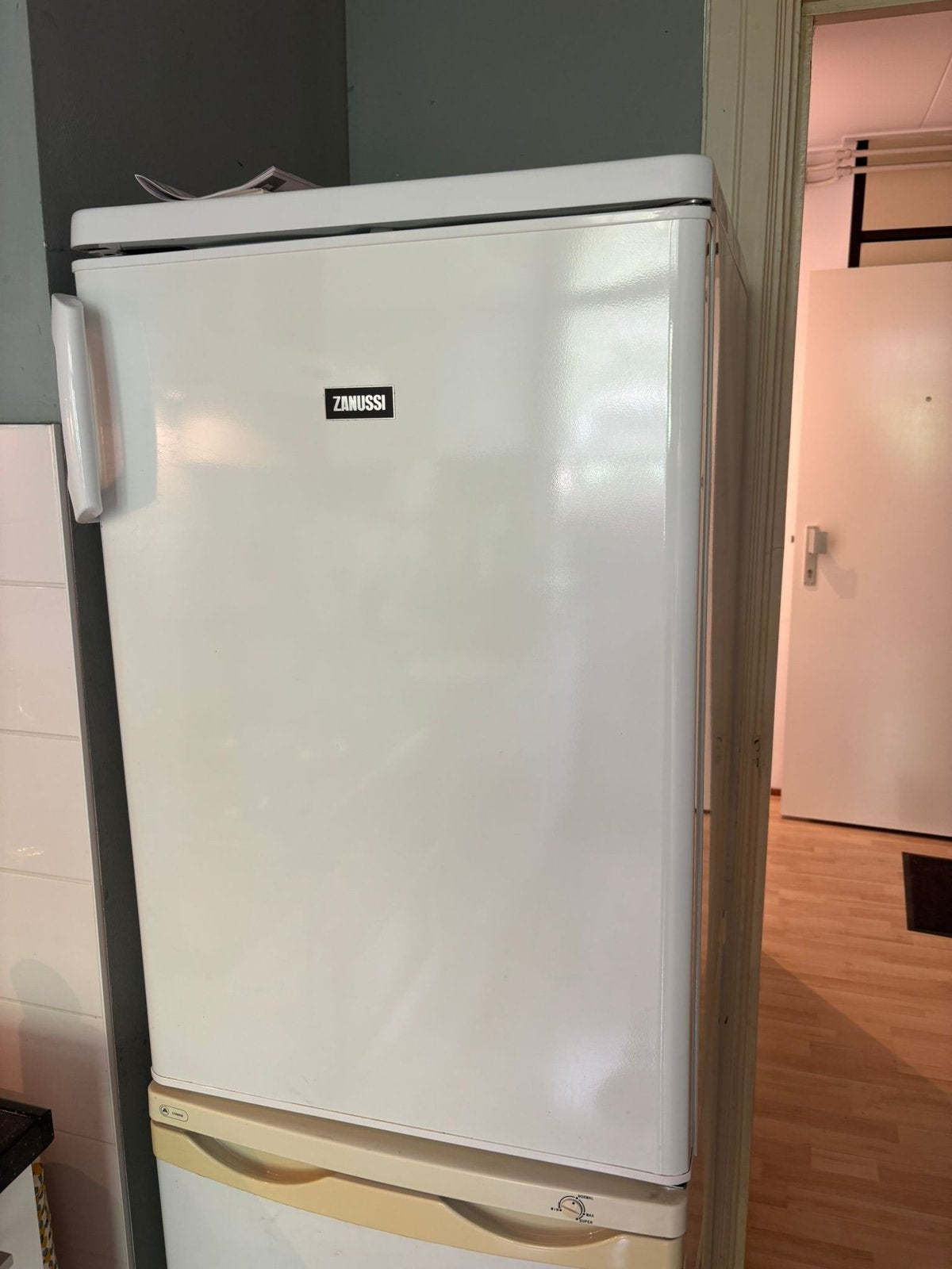 Zanussi tafelmodel koelkast, Witgoed en Apparatuur, 85 tot 120 cm, 100 tot 150 liter, Ophalen of Verzenden, 45 tot 60 cm