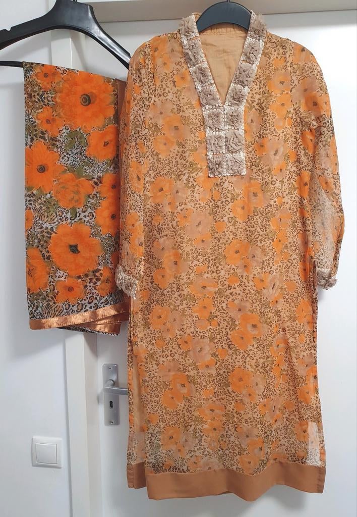 Beige Oranje Indiase Kameez Kurta Dupatta Maat S, Beige, Ophalen of Verzenden, Maat 36 (S), Onbekend