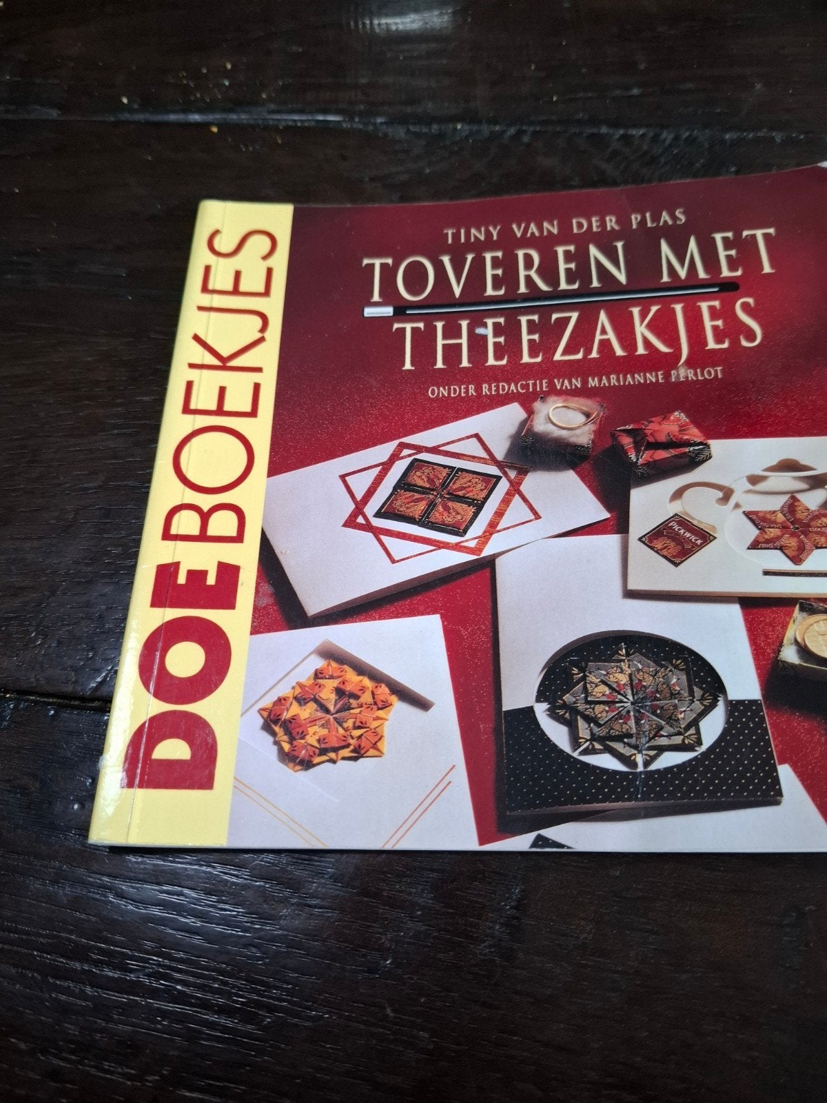 Toveren met Theezakjes - DoeBoekjes, Hobby en Vrije tijd, Ophalen of Verzenden, Boek