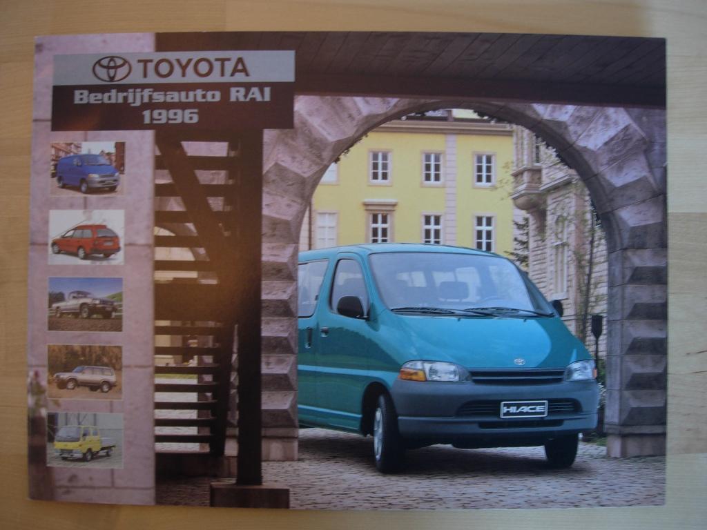 Toyota HiLux HiAce Corolla LandCruiser Dyna Brochure 1996, Toyota, Zo goed als nieuw, Opel, Ophalen of Verzenden