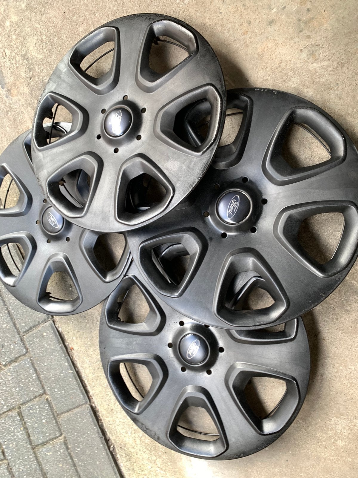 Ford wil dopjes 15 inch, Ophalen of Verzenden, Ford