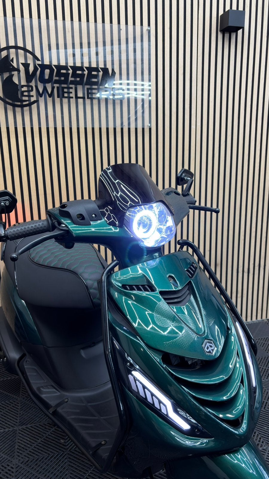Piaggio Zip | Jaguar Green| 2023 | 4.900 KM | Full Option, Maximaal 45 km/u, Zip, Ophalen of Verzenden, Zo goed als nieuw