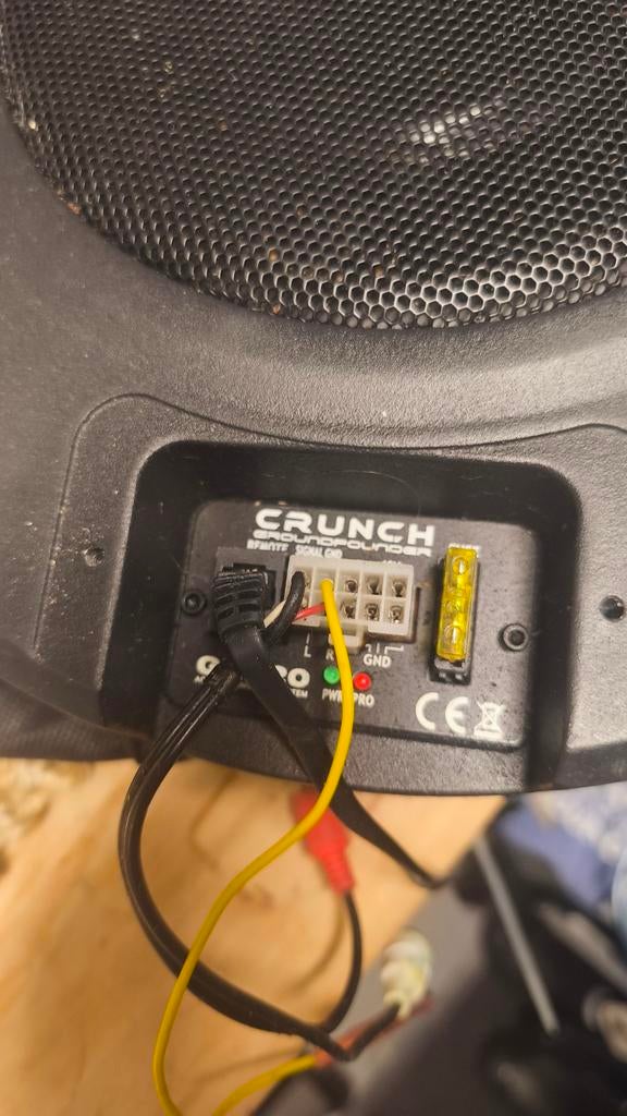 Crunch Active Subwoofer - Compacte Bass Oplossing, Ophalen of Verzenden, Gebruikt