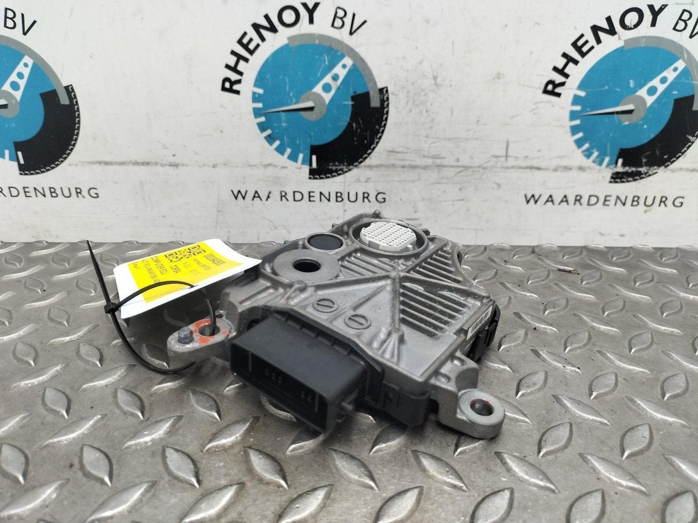 OPEL CORSA Ultimate COMPUTER ECU 2022, Auto-onderdelen, Ophalen of Verzenden, Gebruikt, Stiba lid