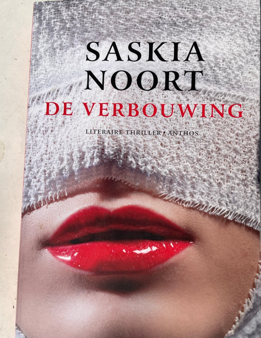 Saskia Noort - De Verbouwing (Literaire Thriller), Ophalen of Verzenden, Zo goed als nieuw, Nederland