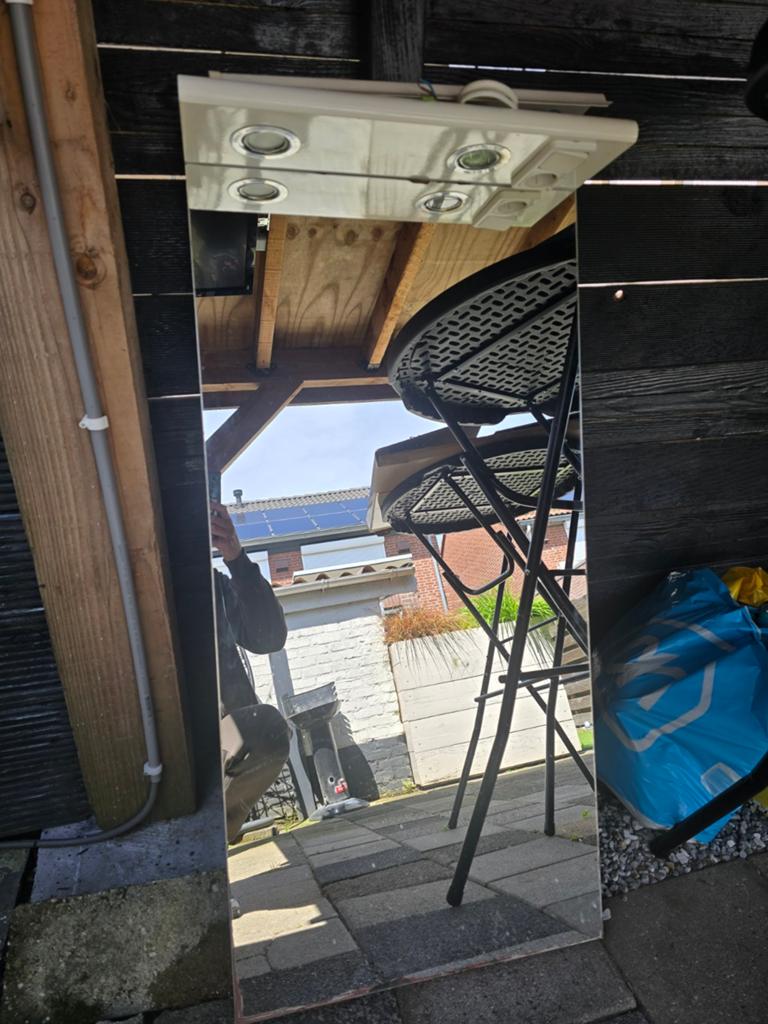 Spiegel met verlichting en stopcontacten, Huis en Inrichting, Woonaccessoires | Spiegels, Ophalen, Gebruikt, 100 tot 150 cm, Rechthoekig