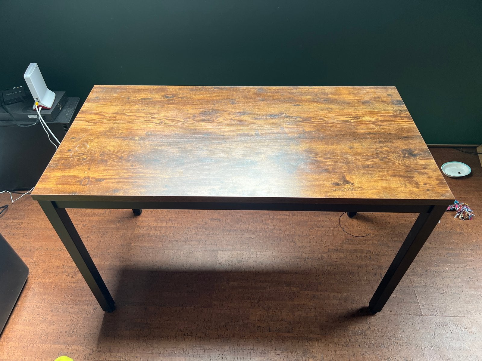 Bureau 120x60, Ophalen, Zo goed als nieuw