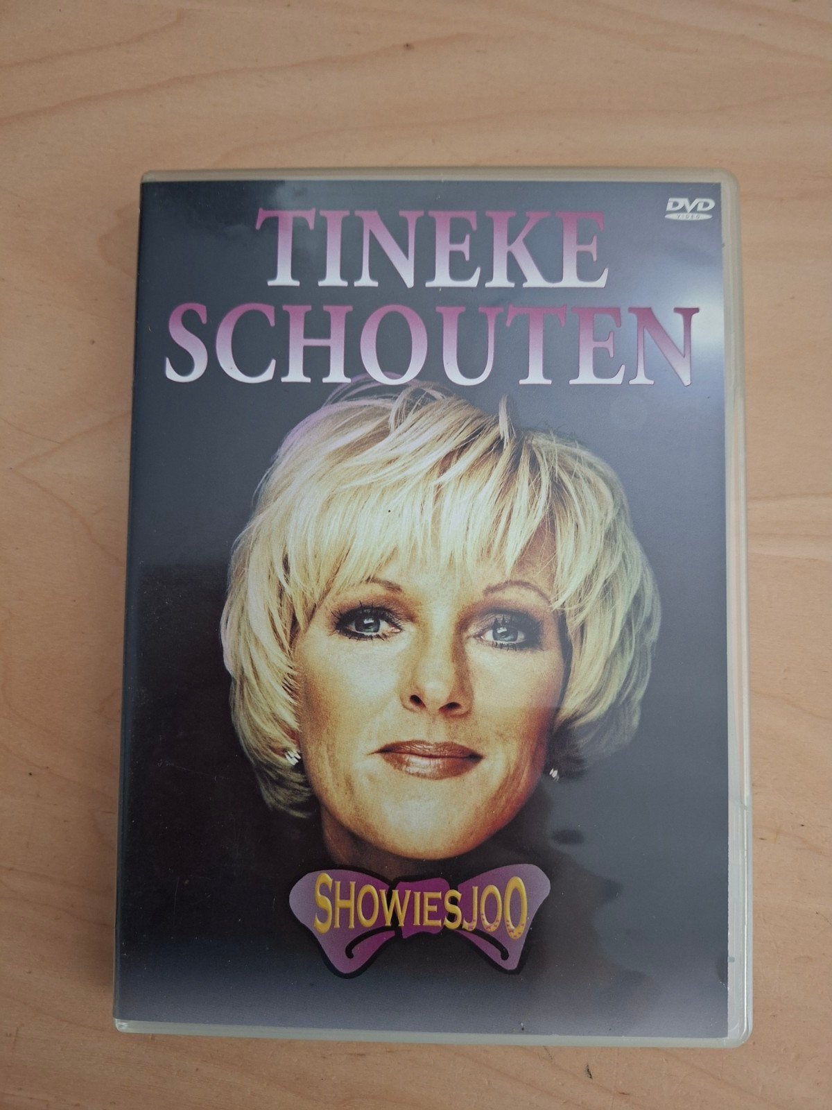 tineke schoutem showiesjoo, Stand-up of Theatershow, Tineke Schouten, Alle leeftijden, Zo goed als nieuw