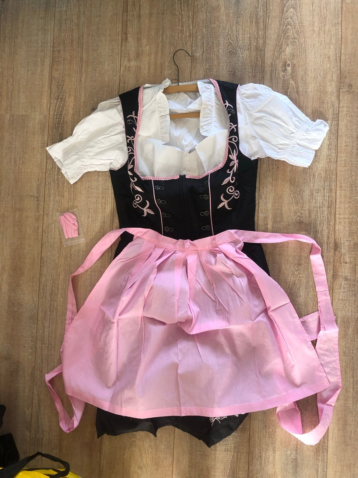 Dirndl jurk Oktoberfest kostuum maat M, Maat 38/40 (M), Nieuw, Ophalen of Verzenden, Overige thema's