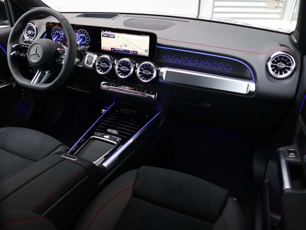 Mercedes-Benz EQB 250+ Business Solution AMG 71 kWh, Auto's, Mercedes-Benz, 2005 kg, 445 min, Zwart, Origineel Nederlands