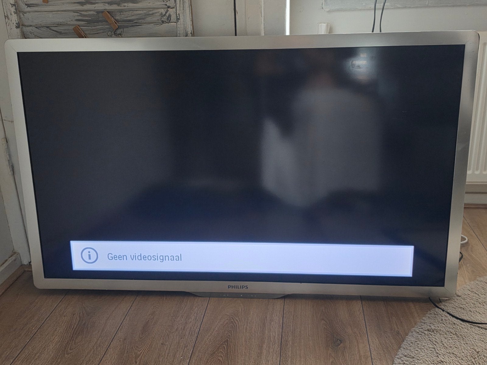 Philips TV 46 inch - Perfect beeld, lichte schade, Ophalen, Gebruikt, 100 cm of meer, Philips