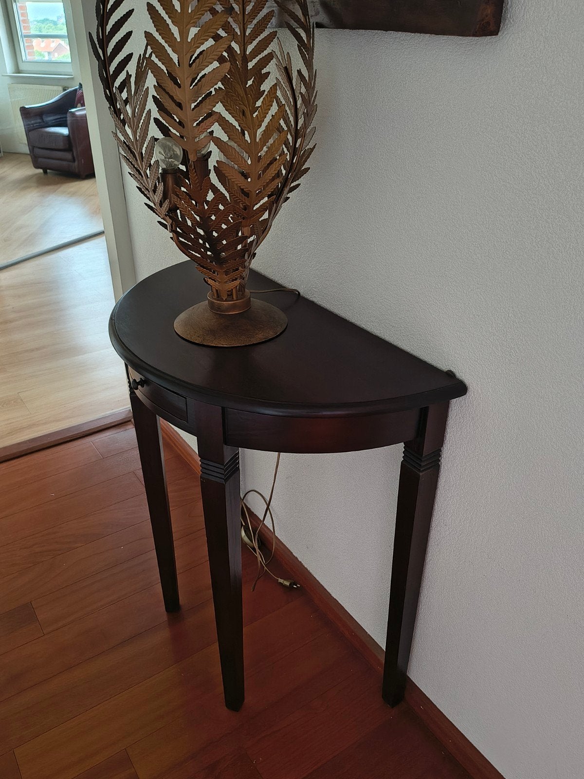 Donker hout mahonie halfronde sidetable, Ophalen, Gebruikt, 50 tot 100 cm, Klassiek