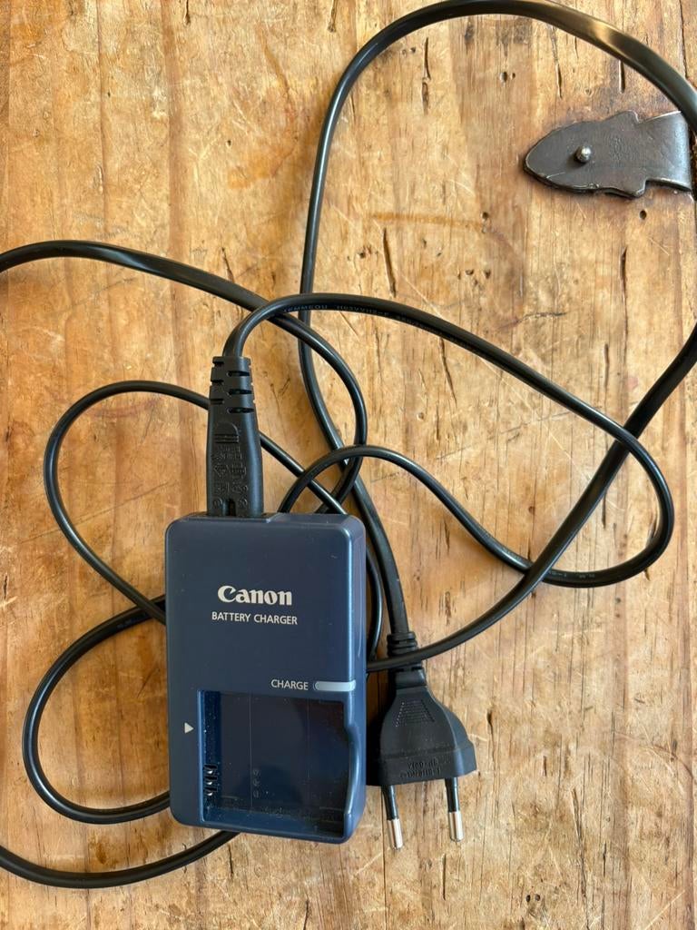 Oplader canon cb -2 lve g, Ophalen of Verzenden, Zo goed als nieuw