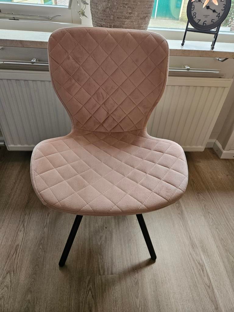 Roze stoel in nette staat, Huis en Inrichting, Stoelen, Ophalen, Gebruikt, Overige kleuren, Stof
