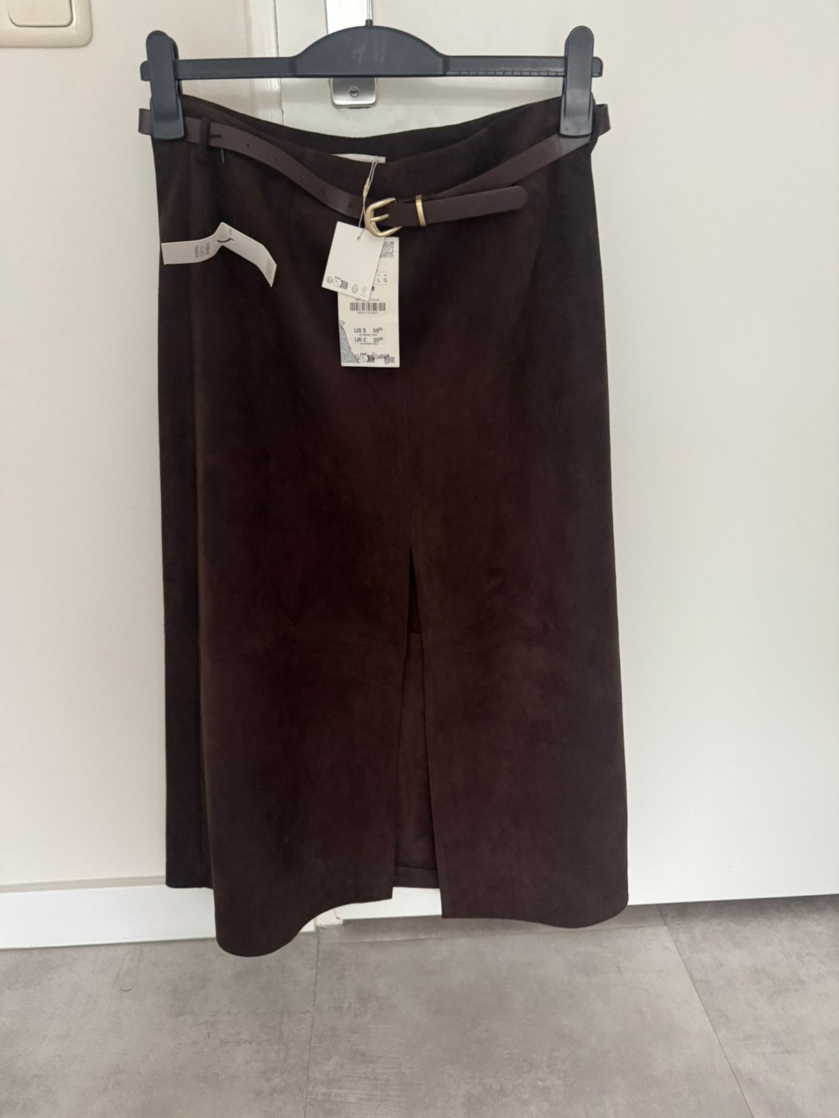 Nieuwe Zara suèdelook midi rok met riem – maat L, Kleding | Dames, Bruin, Maat 42/44 (L), Nieuw, Ophalen of Verzenden