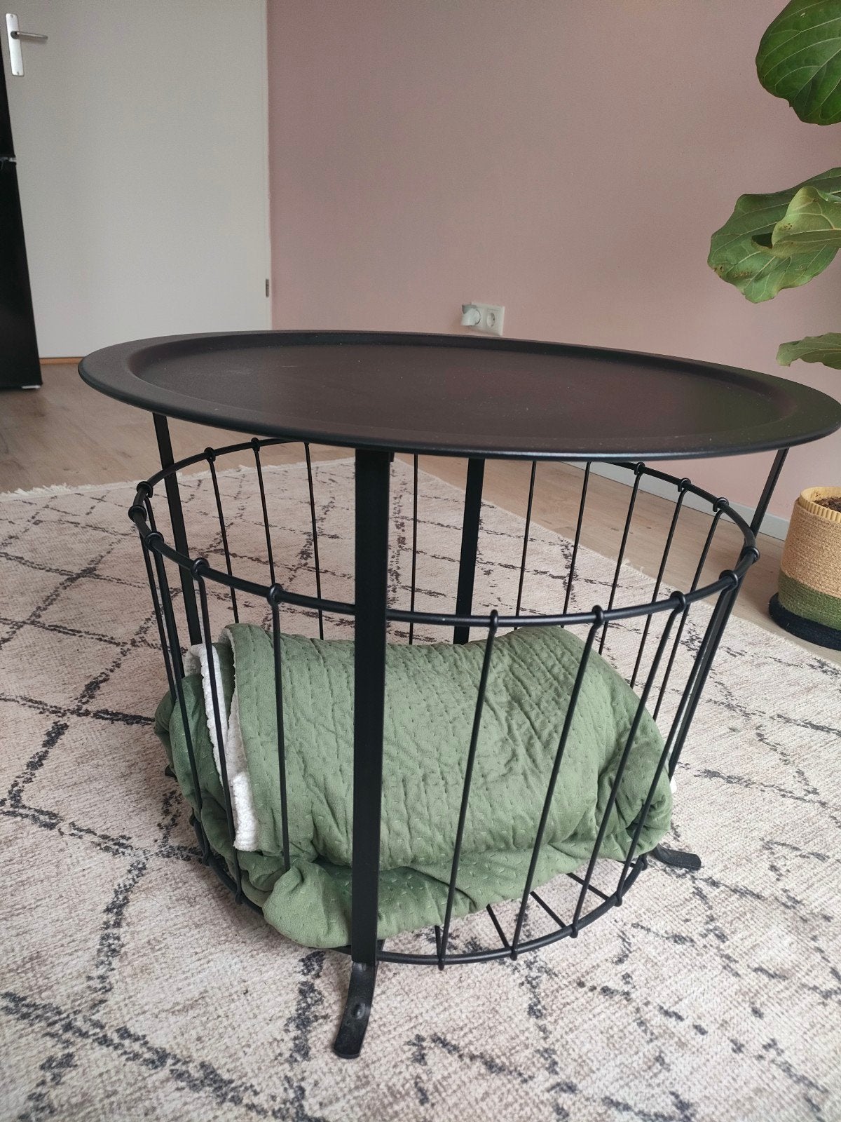 IKEA bijzettafel met opbergruimte, Ophalen, 50 – 75, Gebruikt, 50 tot 100 cm