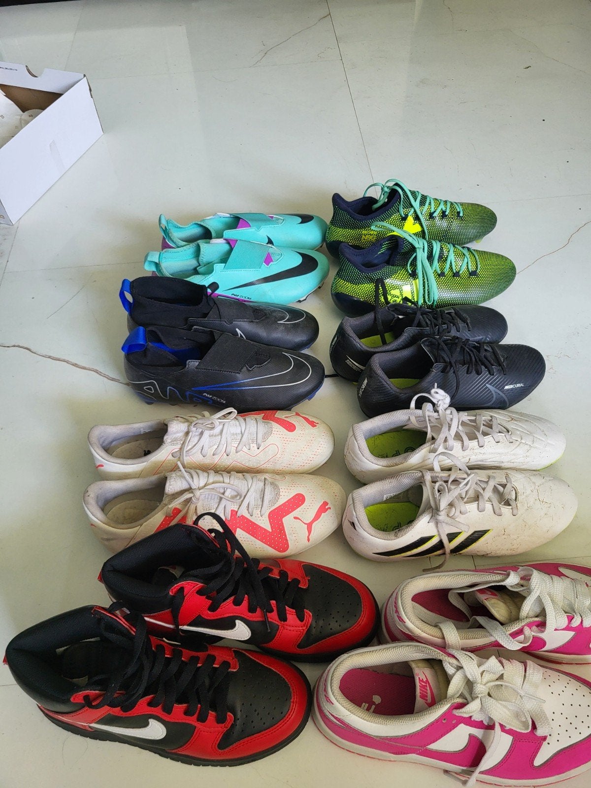 Nike Dunks & Voetbalschoenen - Diverse Maten en Modellen, Kleding | Dames, Schoenen, Zo goed als nieuw, Sneakers of Gympen, Ophalen of Verzenden