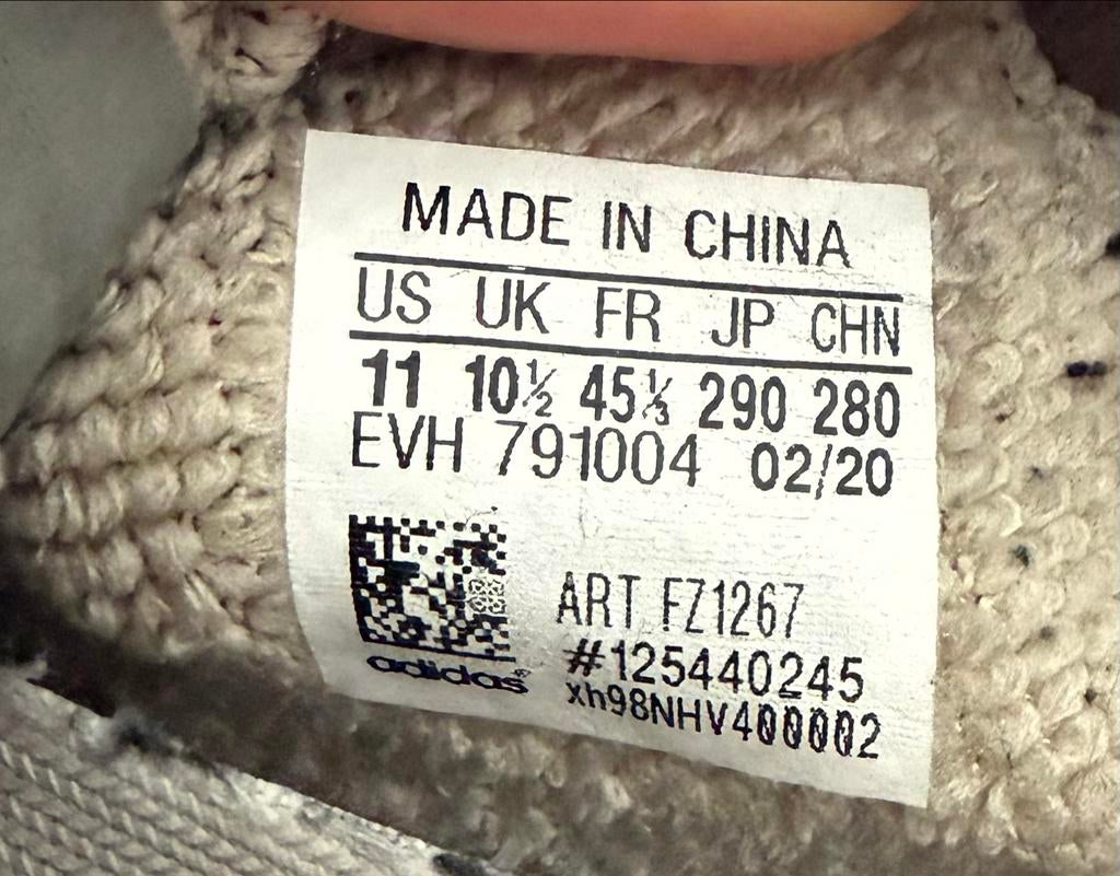 Adidas Yeezy Boost 350 V2 'Zyon' - Maat 45 1/3, Ophalen of Verzenden, Zo goed als nieuw, Overige kleuren, Sneakers of Gympen