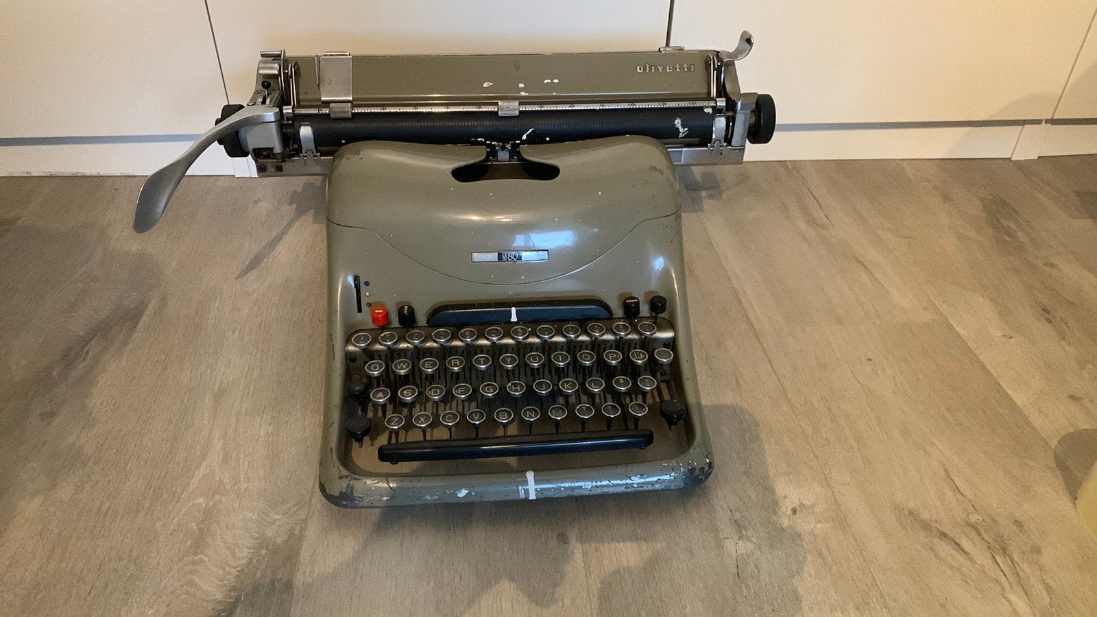 Antieke Olivette M80 typemachine, Ophalen, Gebruikt