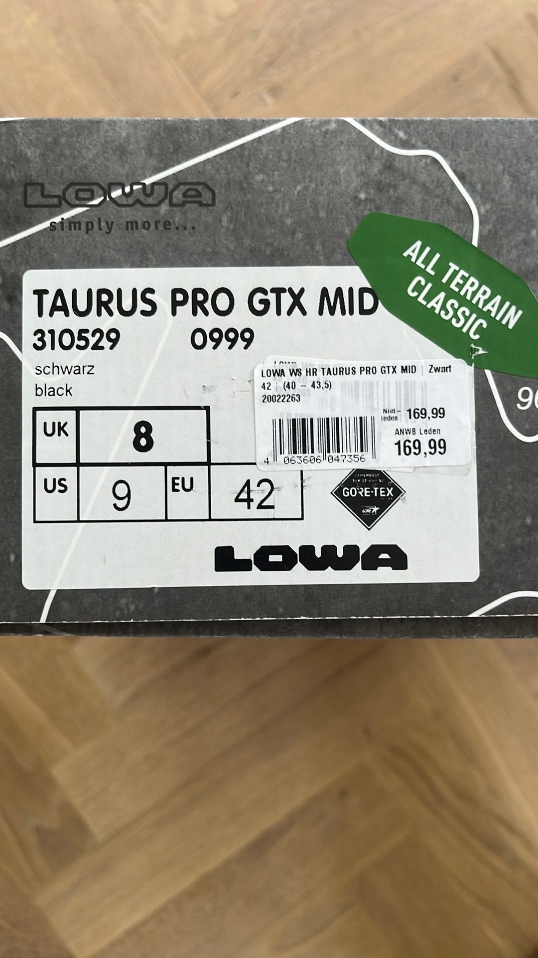 Lowa Taurus Pro GTX Mid maat 42 zwart, Ophalen of Verzenden, Zo goed als nieuw, Schoenen
