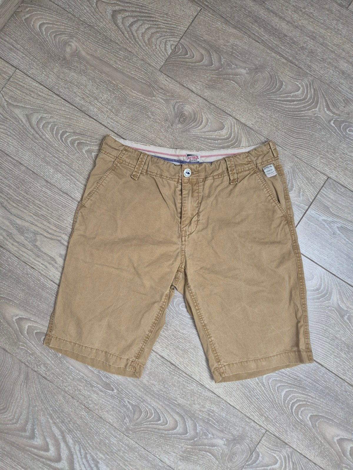 chino Short. maat M, Petrol Industries, Beige, Zo goed als nieuw, Verzenden