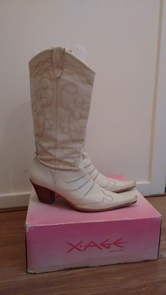 Witte cowboylarzen maat 38 echt leer, Kleding | Dames, Wit, Lage of Enkellaarzen, Ophalen of Verzenden, Gedragen