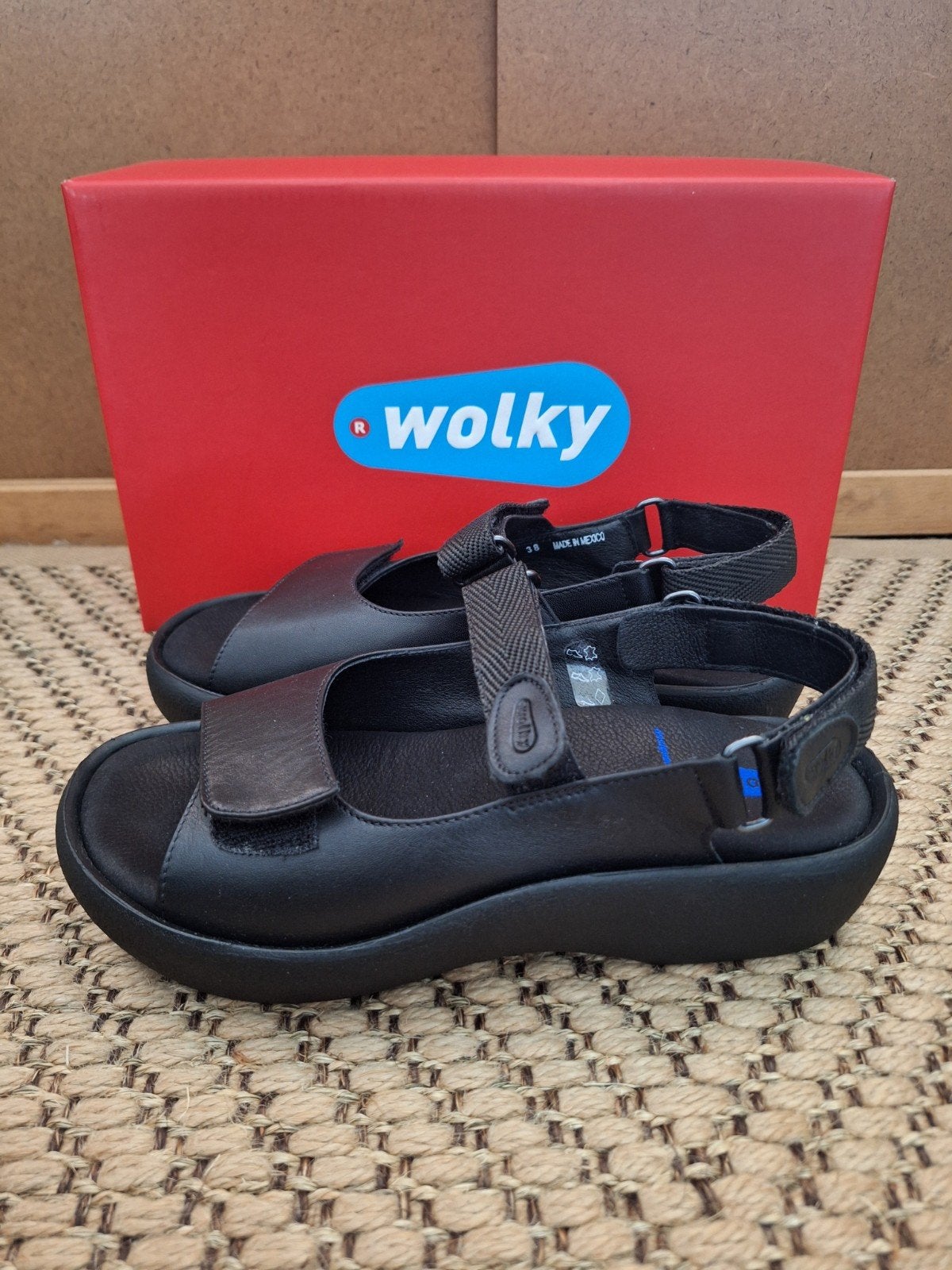 Wolky sandalen maat 38 nieuw in doos, Kleding | Dames, Schoenen, Wolky, Zwart, Nieuw, Sandalen of Muiltjes