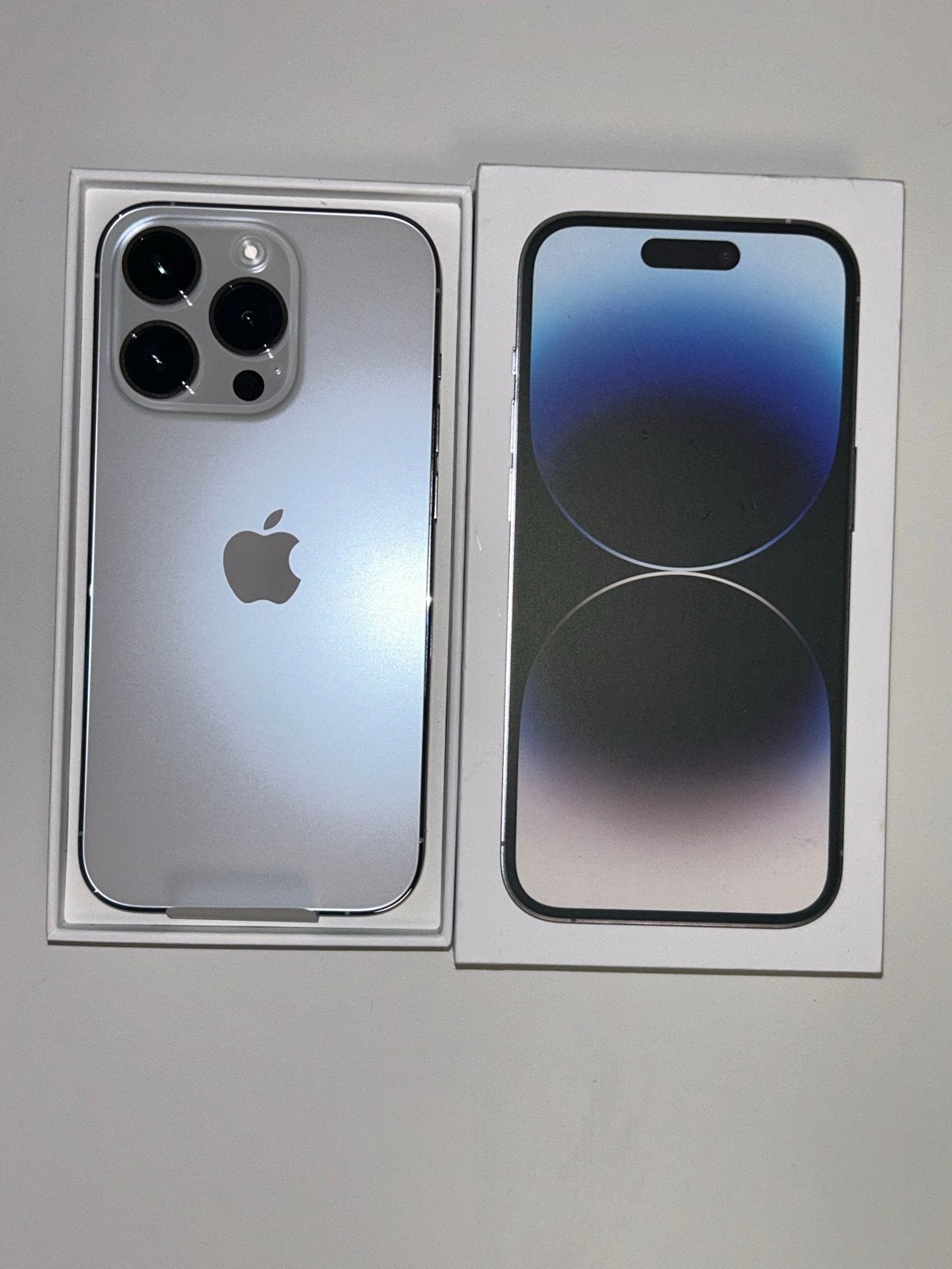 iPhone 14 Pro Max 128 GB Zilver - 100% batterij- Nieuw, 128 GB, Ophalen of Verzenden, Zo goed als nieuw, Zonder simlock