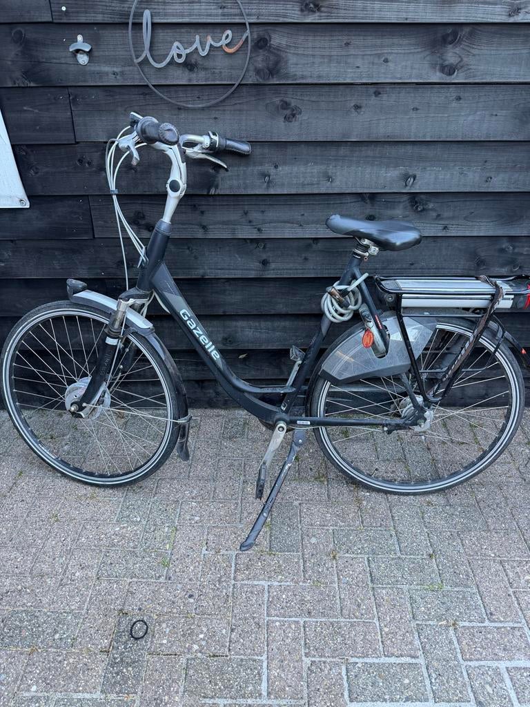 Gazelle elektrische fiets - accu vermoedelijk defect, Fietsen en Brommers, Ophalen, Minder dan 30 km per accu, Gebruikt, 51 tot 55 cm