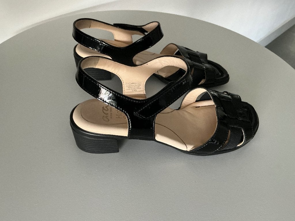 Nieuwe zwarte schoenen, Ara, maat 39 (6), Zwart, Overige typen, Nieuw, Ophalen of Verzenden