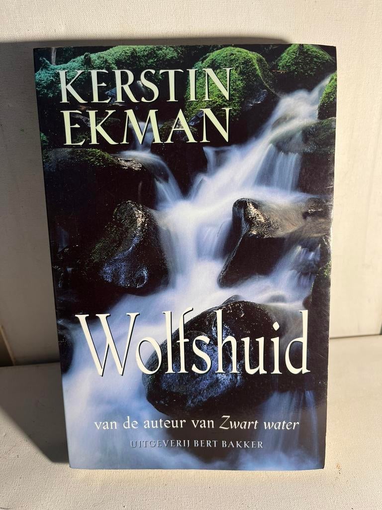 Kerstin Ekman - Wolfshuid, Ophalen of Verzenden, Zo goed als nieuw, Kerstin Ekman
