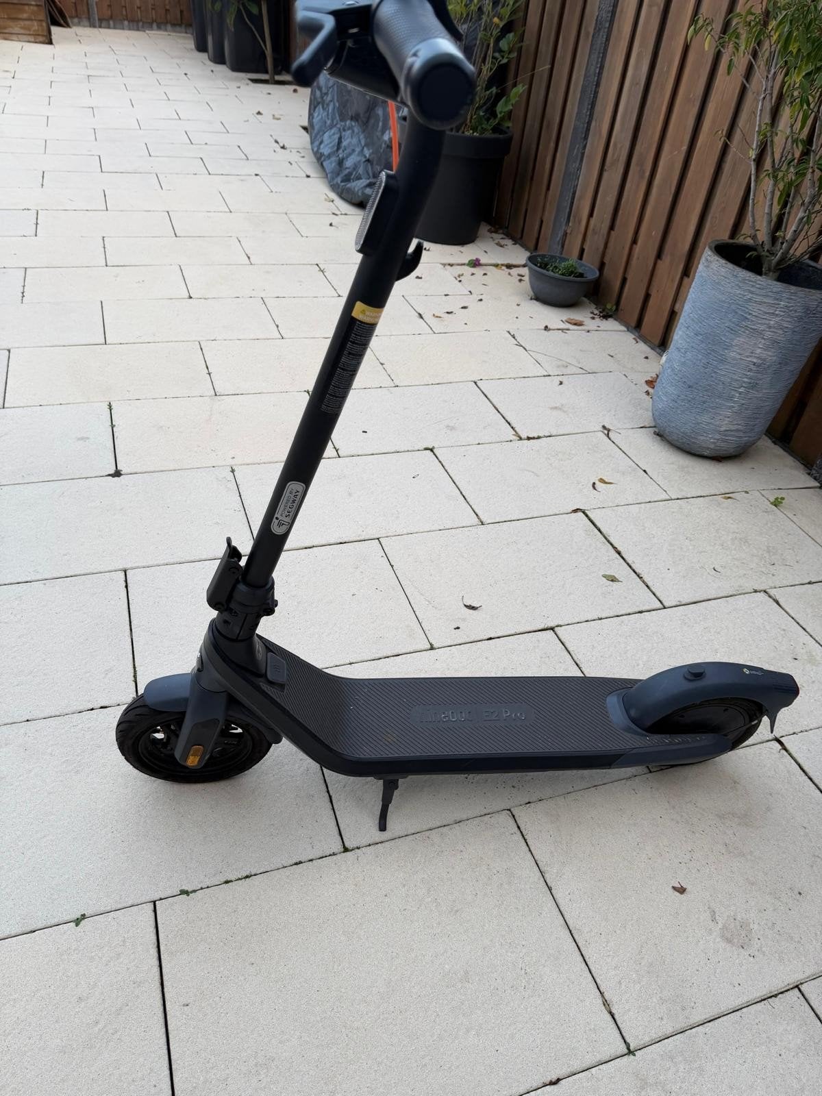 Segway ninebot e2pro, Ophalen, Zo goed als nieuw, Elektrische step (E-scooter), Ninebot e2 pro
