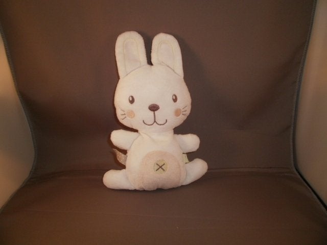 nicotoy konijn/kat wit/crème x op buik 22 cm Konijntje /poes, Kinderen en Baby's, Speelgoed | Knuffels en Pluche, Overige karakters