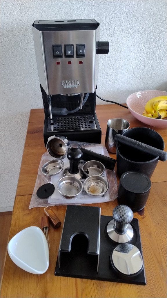 Gaggia Classic Pro| zgan | nw boiler! | complete barista-set, Espresso apparaat, Ophalen of Verzenden, Zo goed als nieuw, Afneembaar waterreservoir